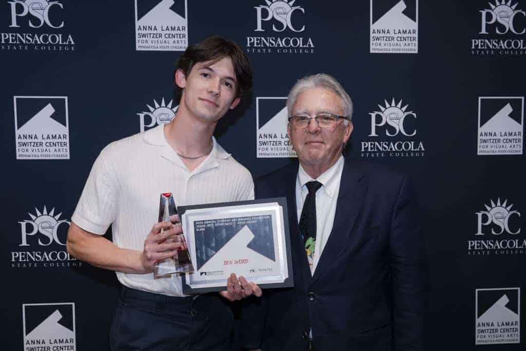 Decorative image of the Student Art Awards.